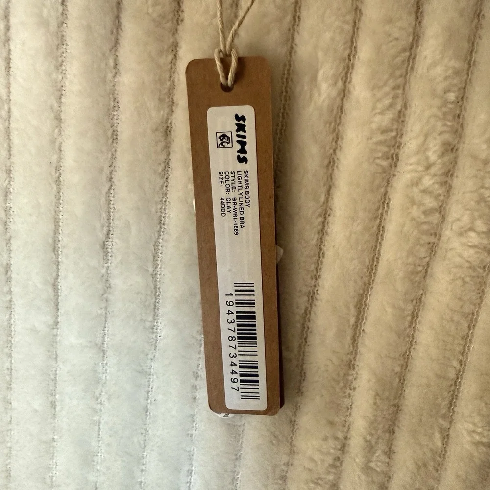 NWT Skims Body Lightly Lined Bra Size 44DDD Clay Beige - Picture 9 of 10